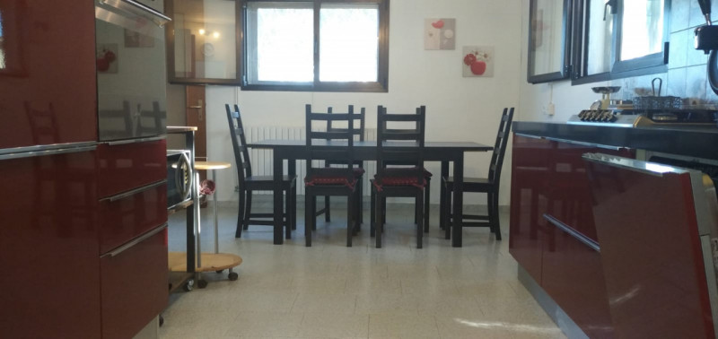 In vendita nel comune di Boara Pisani, proponiamo un’interessante casa singola immersa nella tran...