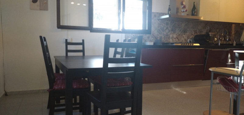 In vendita nel comune di Boara Pisani, proponiamo un’interessante casa singola immersa nella tran...