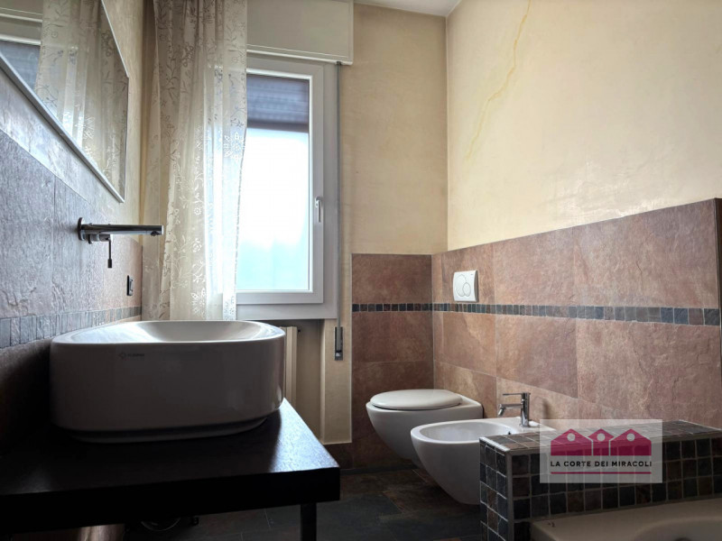 VIA GIURIATO - SAN PIO X: CASA INDIPENDENTE CON GIARDINO RECINTATO, COMPOSTA DA SOGGIORNO, CUCINA...