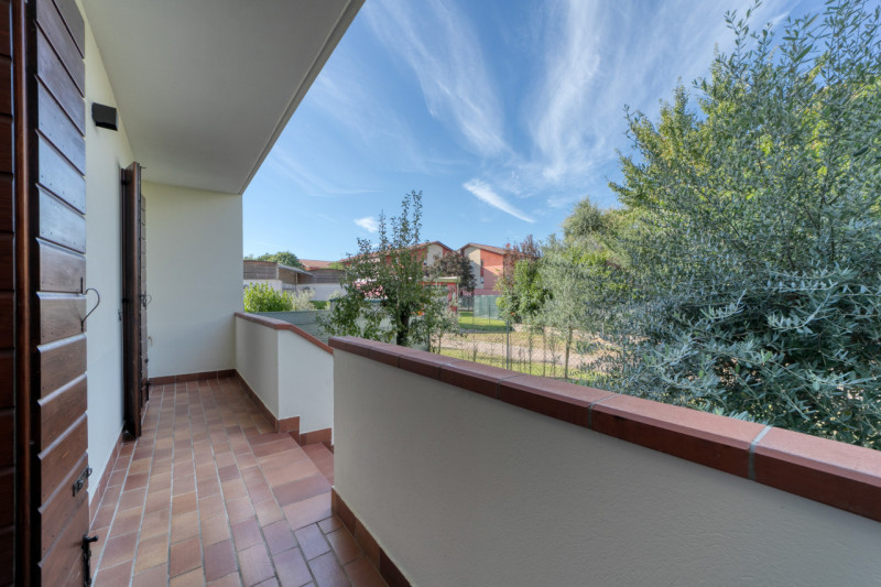 Cerchi la comodità alle scuole ? Cerchi una porzione indipendente che ti permetta di avere gli sp...