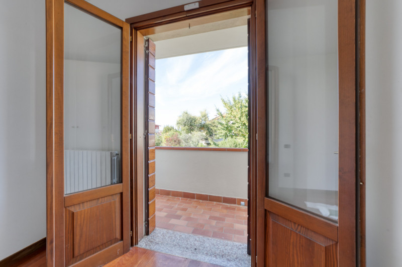 Cerchi la comodità alle scuole ? Cerchi una porzione indipendente che ti permetta di avere gli sp...