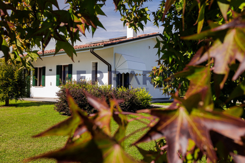 Quinto di Treviso Vendita Casa a schiera porzione di testa