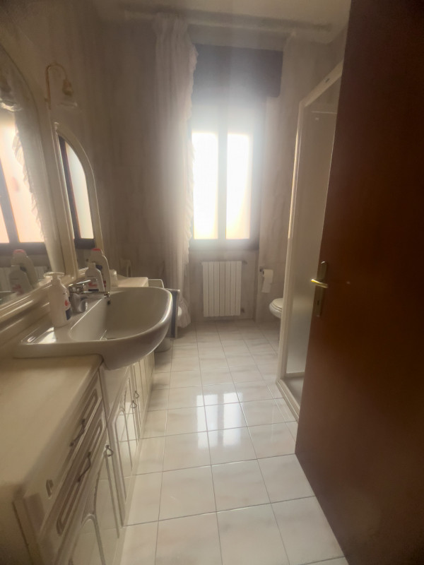 PER STUDENTI/RICERCATORI/DOTTORANDI

Disponibili 2 MATRIMONIALI USO SINGOLA

A pochi minuti a pie...