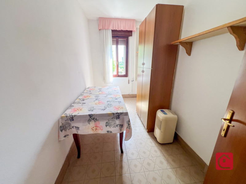 ANNUNCIO PER STUDENTI/RICERCATORI 

Disponibile intero appartamento SOLO PER 2 PERSONE al piano t...