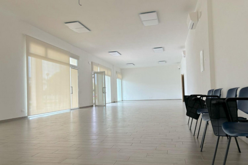 In un elegante quartiere residenziale nel Comune di Montegrotto Terme (PD), in via Caduti di Nass...