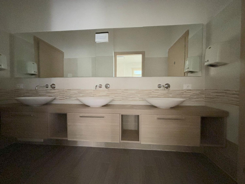 In un elegante quartiere residenziale nel Comune di Montegrotto Terme (PD), in via Caduti di Nass...