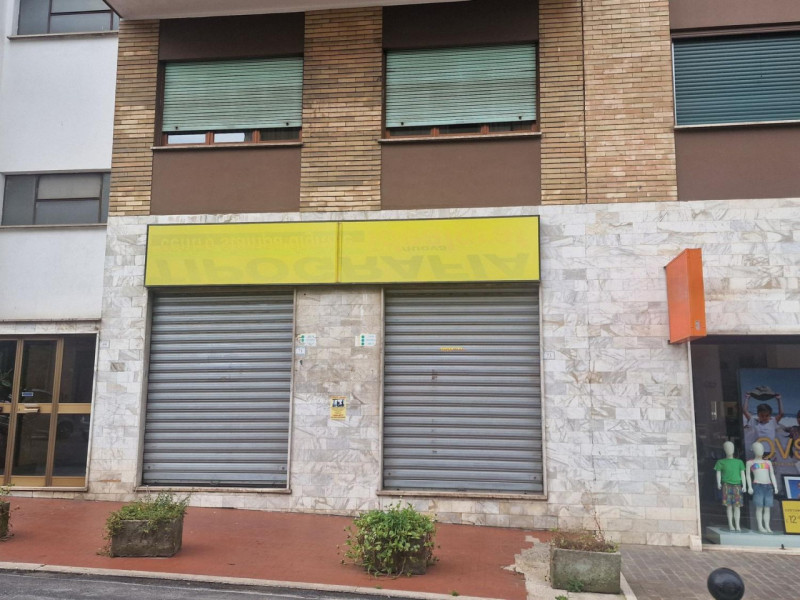 Ferentino Vendita Negozio