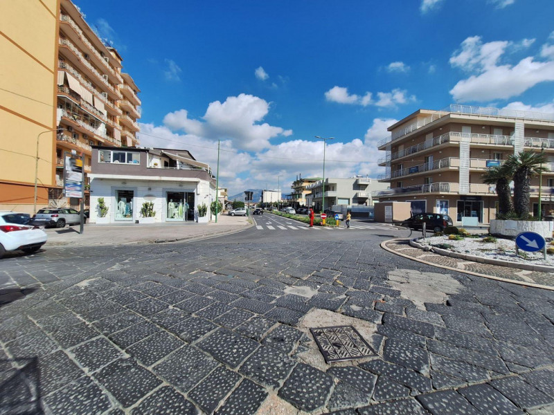 Marigliano Affitto Negozio