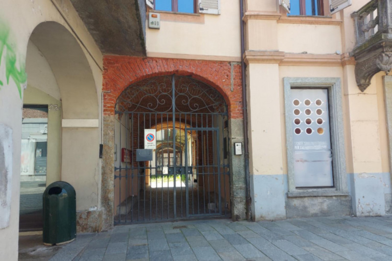 Chivasso Vendita Negozio