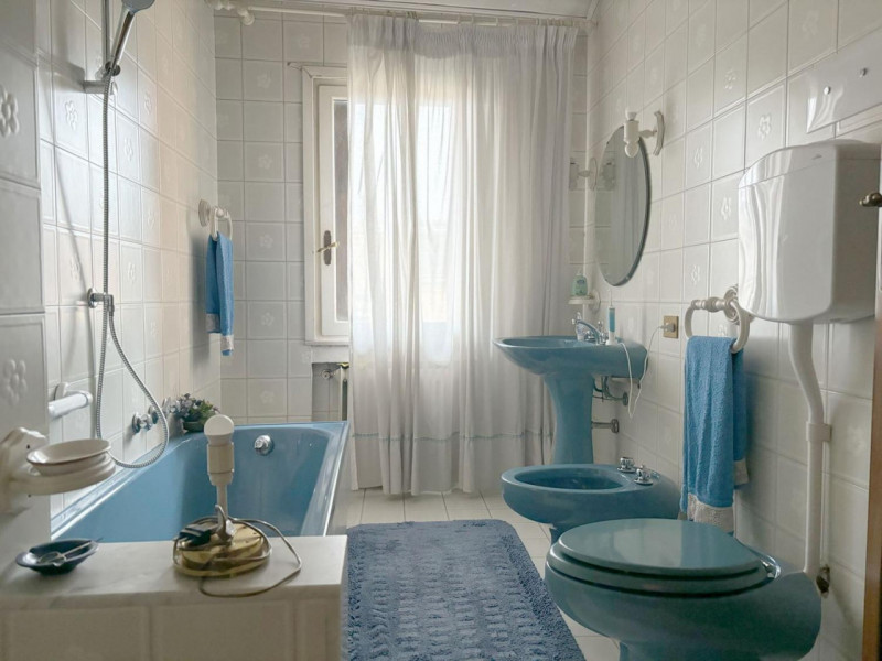 Padova Santa Croce, elegante complesso terra cielo, composto da abitazione di circa 550 mq. ai pi...