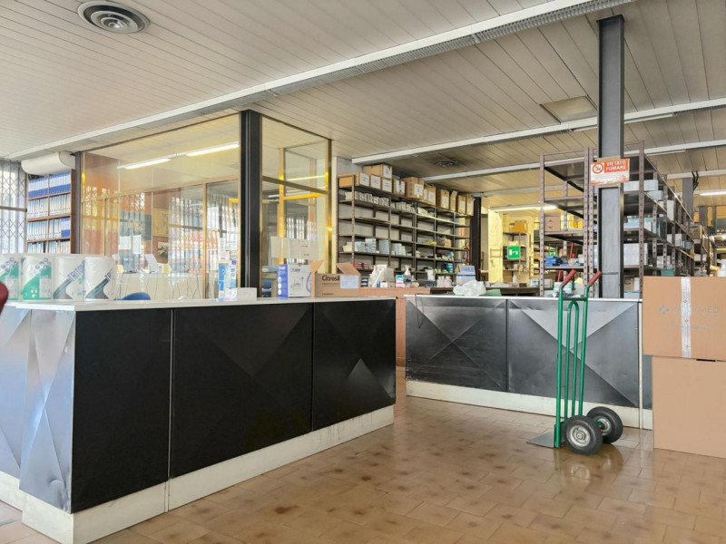 Padova Santa Croce, elegante complesso terra cielo, composto da abitazione di circa 550 mq. ai pi...