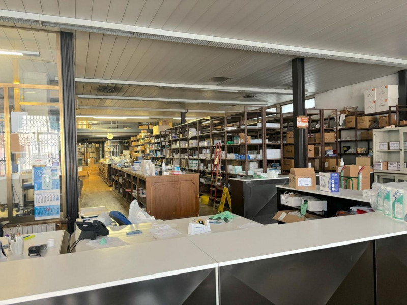 Padova Santa Croce, elegante complesso terra cielo, composto da abitazione di circa 550 mq. ai pi...