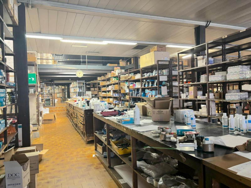 Padova Santa Croce, elegante complesso terra cielo, composto da abitazione di circa 550 mq. ai pi...