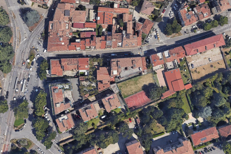 Padova Santa Croce, elegante complesso terra cielo, composto da abitazione di circa 550 mq. ai pi...