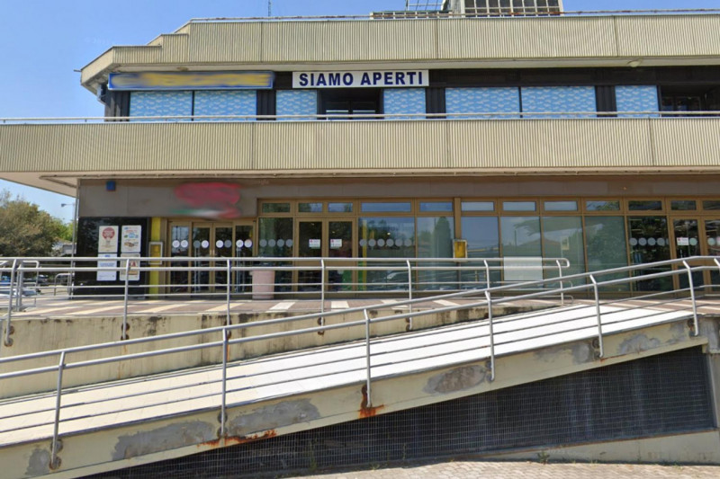 Modena Vendita Negozio