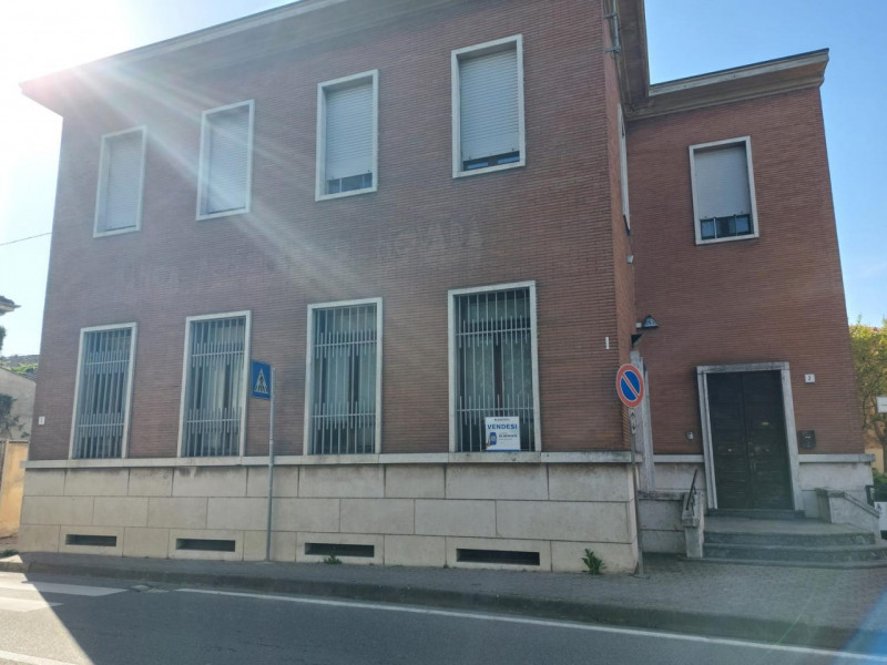 Zeme Vendita Ufficio