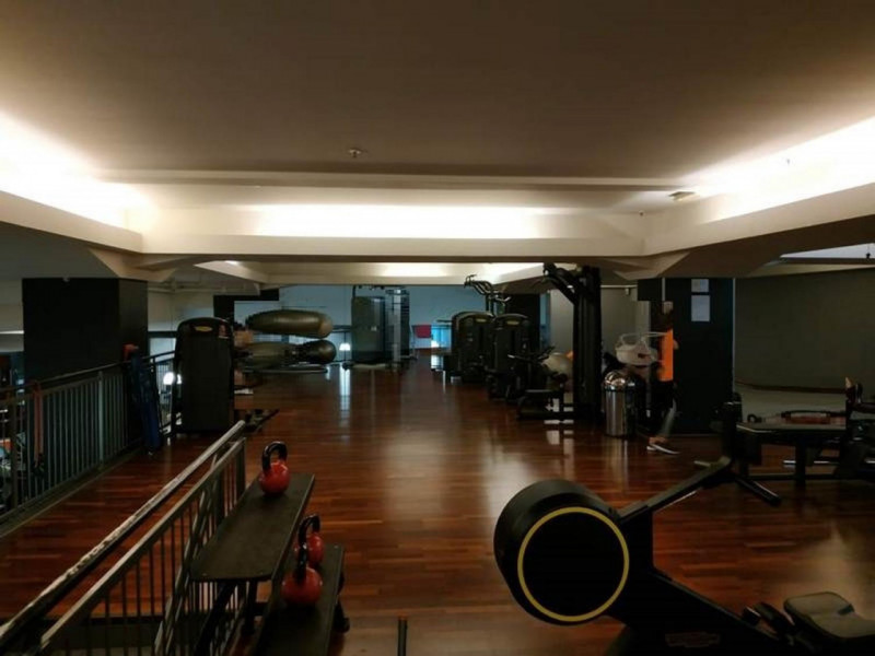 Vendesi locale commerciale uso palestra sito a Padova (PD). L'immobile ha l'affaccio principale l...