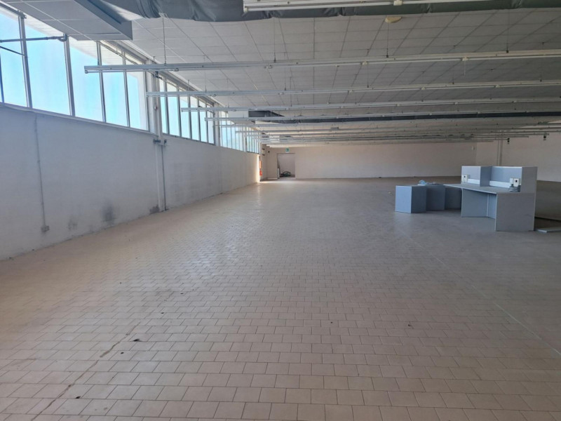 Quest’immobile viene venduto tramite asta online.

Proponiamo in vendita un ampio complesso immob...