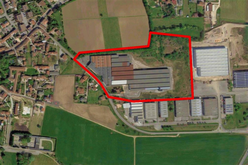 Vendesi complesso industriale con uffici e terreno sito a Gaiarine (TV), località Busco, via Salv...