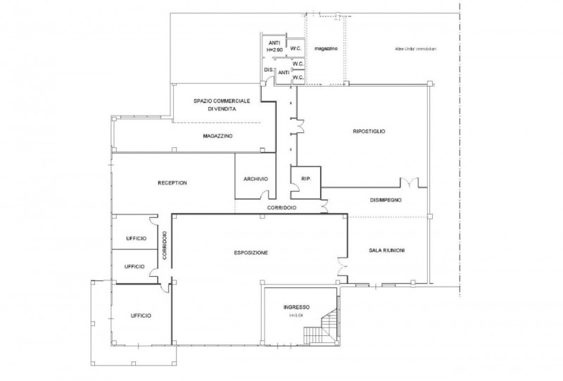 Porzioni immobiliari all'interno di più ampio fabbricato a destinazione commerciale/produttiva sv...