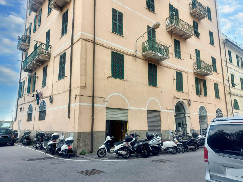 Savona Vendita Negozio