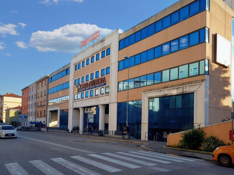 Trieste Vendita Negozio