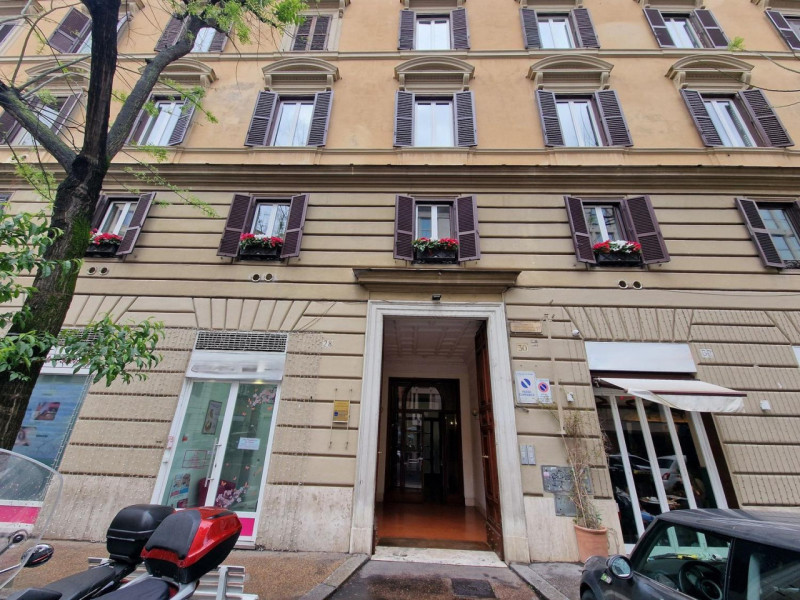 Roma Vendita Appartamento più di 5 locali