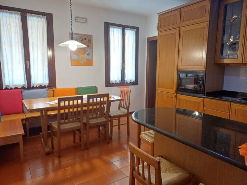 In vendita a Polverara, in una zona tranquilla immersa nel verde della campagna veneta ma comodis...