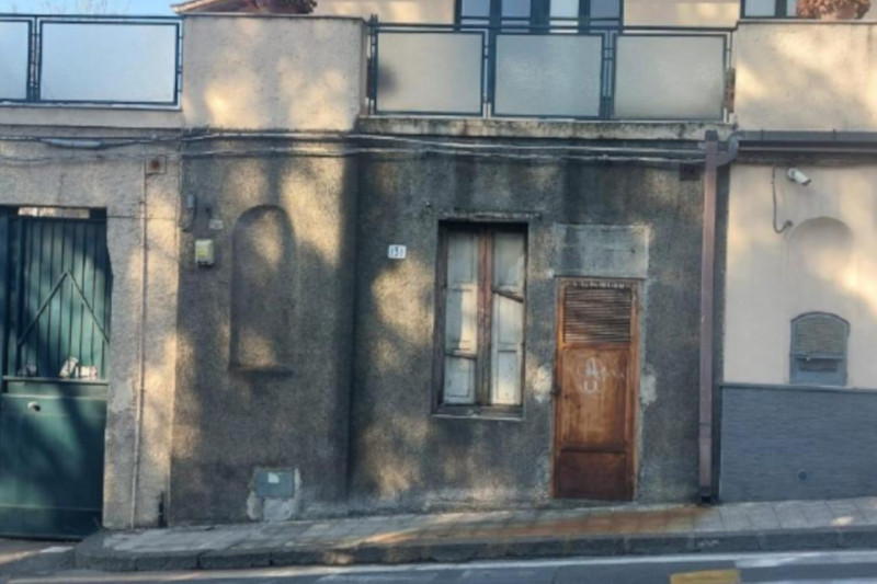 Catania Vendita Magazzino
