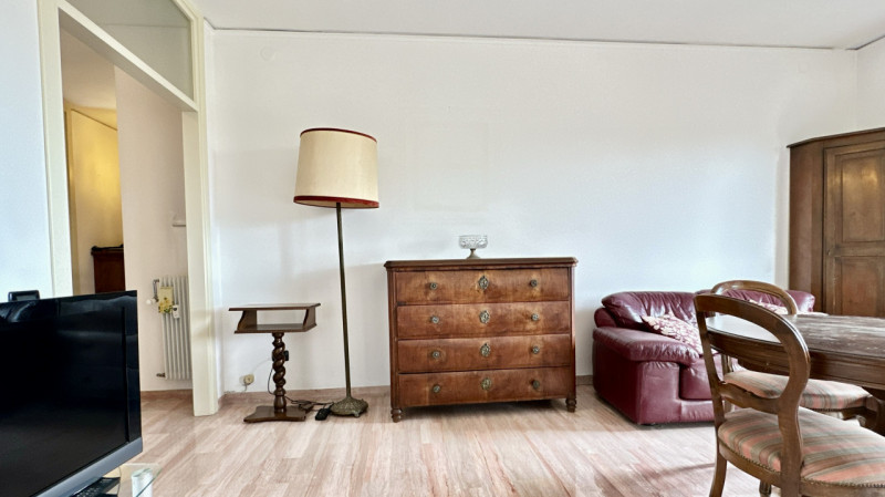 l'Agenzia TREVISO CASA propone in vendita Appartamento al piano 5°, con  2 camere da letto ed uno...