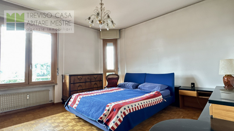 l'Agenzia TREVISO CASA propone in vendita Appartamento al piano 5°, con  2 camere da letto ed uno...