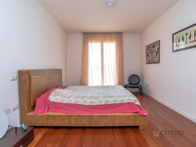 VIGONZA-Perarolo-: elegante appartamento situato nel cuore del comune di Vigonza, precisamente ne...