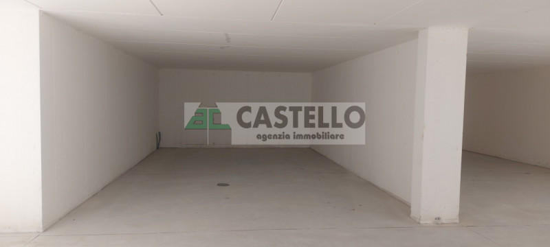 CAMPOSAMPIERO
Ultimo tricamere disponibile in un esclusivo edificio di sole 6 unità.

Spazi ampi ...