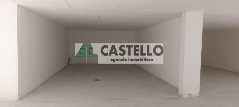 CAMPOSAMPIERO
Ultimo tricamere disponibile in un esclusivo edificio di sole 6 unità.

Spazi ampi ...