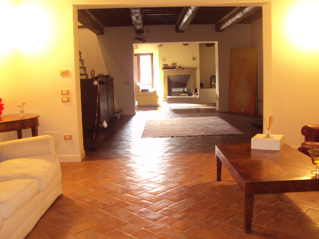 Montefalco Vendita Rustico