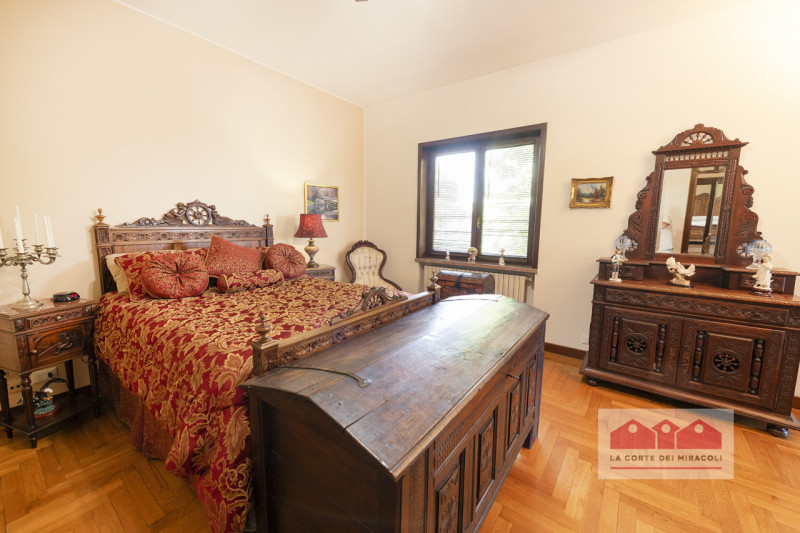 CALDOGNO: PROPONIAMO IN VENDITA UNA SPLENDIDA VILLA SINGOLA, RISTRUTTURATA E CURATA NEI MINIMI DE...