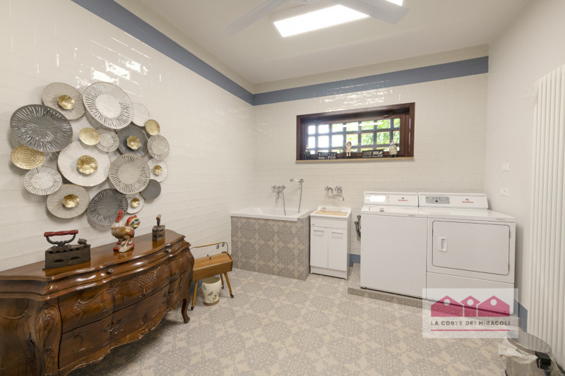 CALDOGNO: PROPONIAMO IN VENDITA UNA SPLENDIDA VILLA SINGOLA, RISTRUTTURATA E CURATA NEI MINIMI DE...