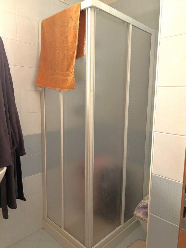 SE SIETE UNA COPPIA, A MASERA' HO UN BELL' APPARTAMENTO PER VOI AL PIANO NOBILE.. !!! NON ASPETTA...