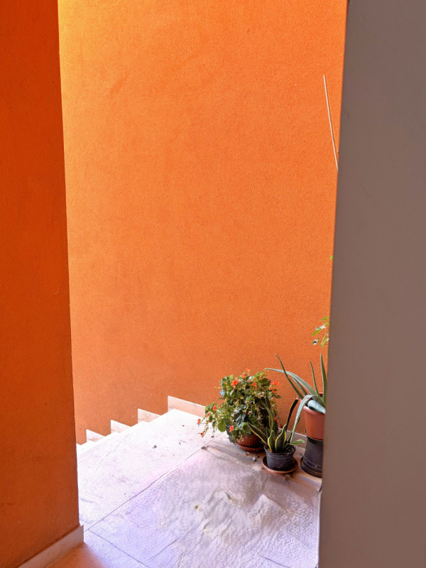 SE SIETE UNA COPPIA, A MASERA' HO UN BELL' APPARTAMENTO PER VOI AL PIANO NOBILE.. !!! NON ASPETTA...