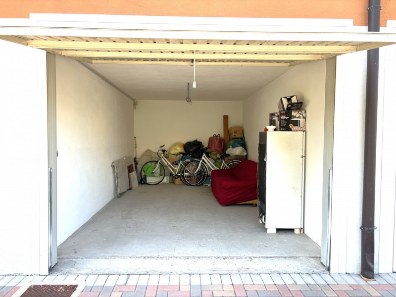 SE SIETE UNA COPPIA, A MASERA' HO UN BELL' APPARTAMENTO PER VOI AL PIANO NOBILE.. !!! NON ASPETTA...