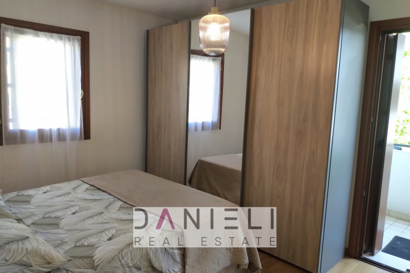 Montecchio Maggiore: in zona servita e comoda al centro, disponiamo di appartamento sito al piano...