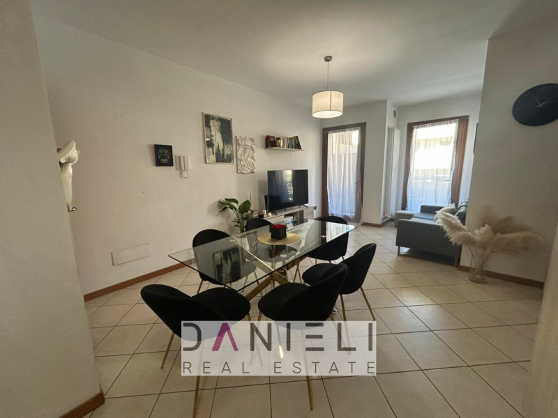 Montecchio Maggiore: in zona servita e comoda al centro, disponiamo di appartamento sito al piano...