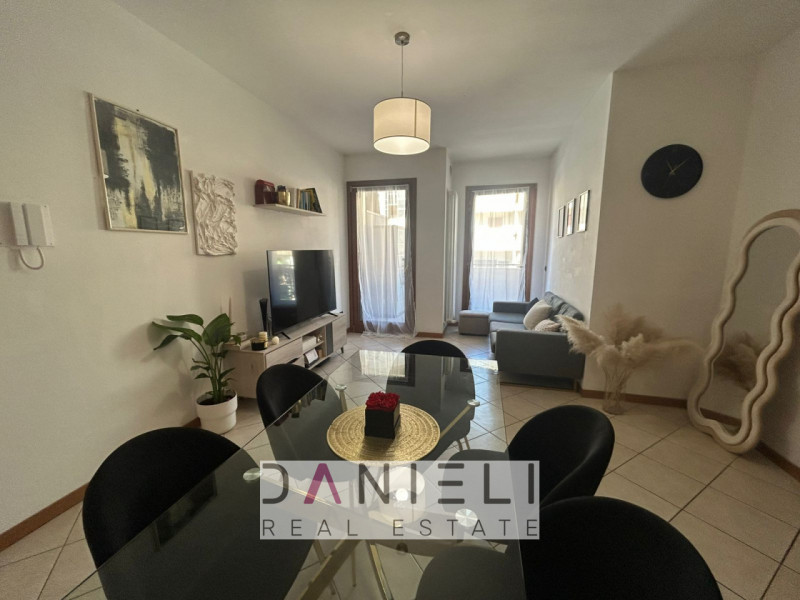 Montecchio Maggiore: in zona servita e comoda al centro, disponiamo di appartamento sito al piano...