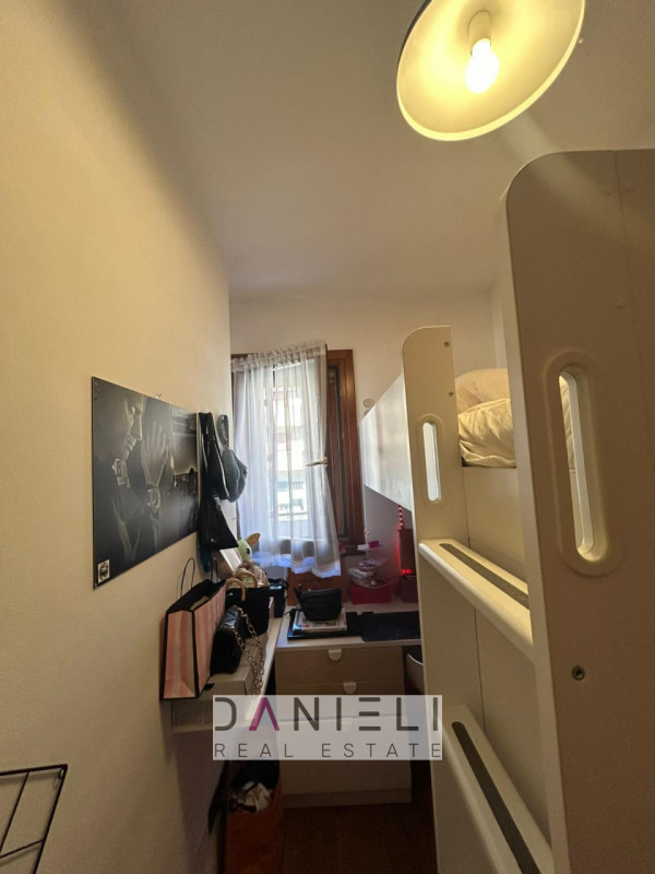 Montecchio Maggiore: in zona servita e comoda al centro, disponiamo di appartamento sito al piano...