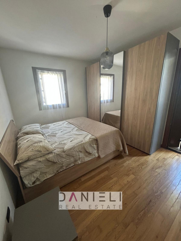 Montecchio Maggiore: in zona servita e comoda al centro, disponiamo di appartamento sito al piano...