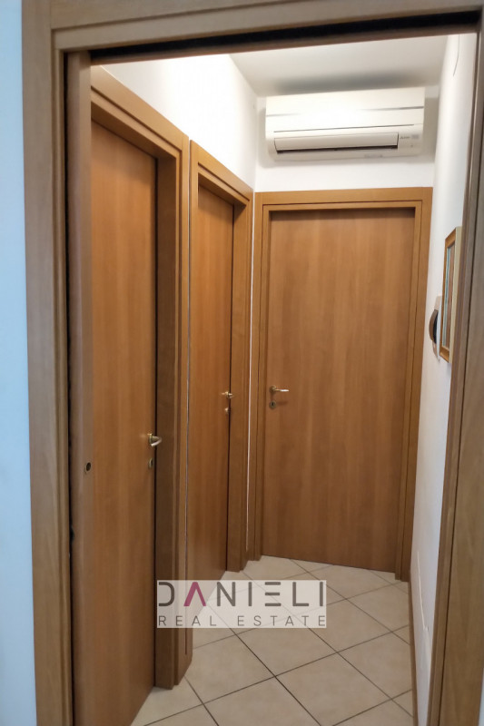 Montecchio Maggiore: in zona servita e comoda al centro, disponiamo di appartamento sito al piano...