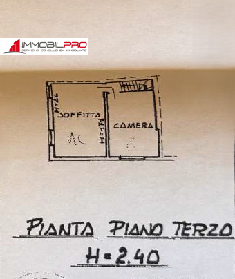 In posizione panoramica e comoda ai servizi, abbiamo la soluzione perfetta per te! Trattasi di un...