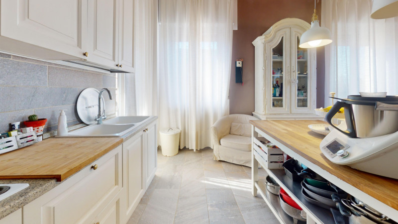 TI INVITIAMO A VISITARE PRIMA IL VIRTUL TOUR 3D DELL'APPARTAMENTO.
COSI' POTRAI VISITARLO SOLO SE...