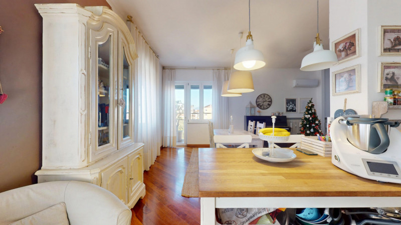 TI INVITIAMO A VISITARE PRIMA IL VIRTUL TOUR 3D DELL'APPARTAMENTO.
COSI' POTRAI VISITARLO SOLO SE...