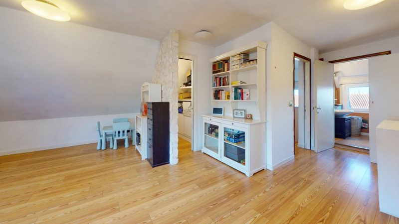 TI INVITIAMO A VISITARE PRIMA IL VIRTUL TOUR 3D DELL'APPARTAMENTO.
COSI' POTRAI VISITARLO SOLO SE...